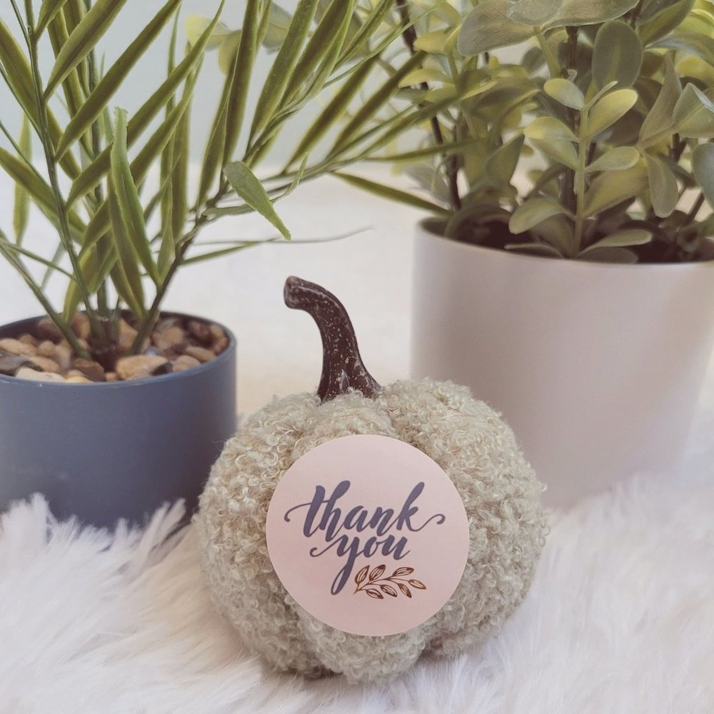 Meet your Posher, Knitted Threads